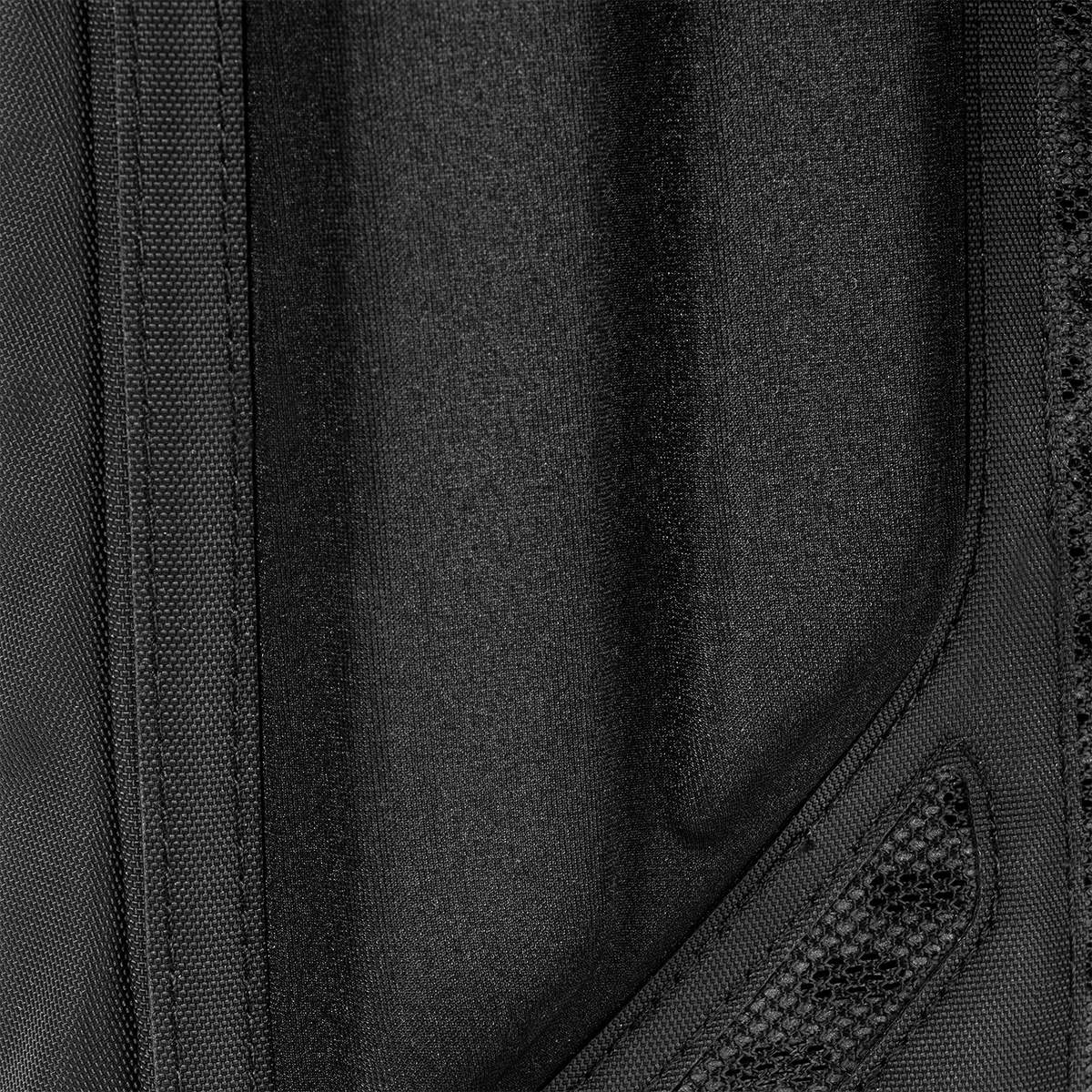 paragon-hydration-pack-p1 Paragon_Black_Texture.png